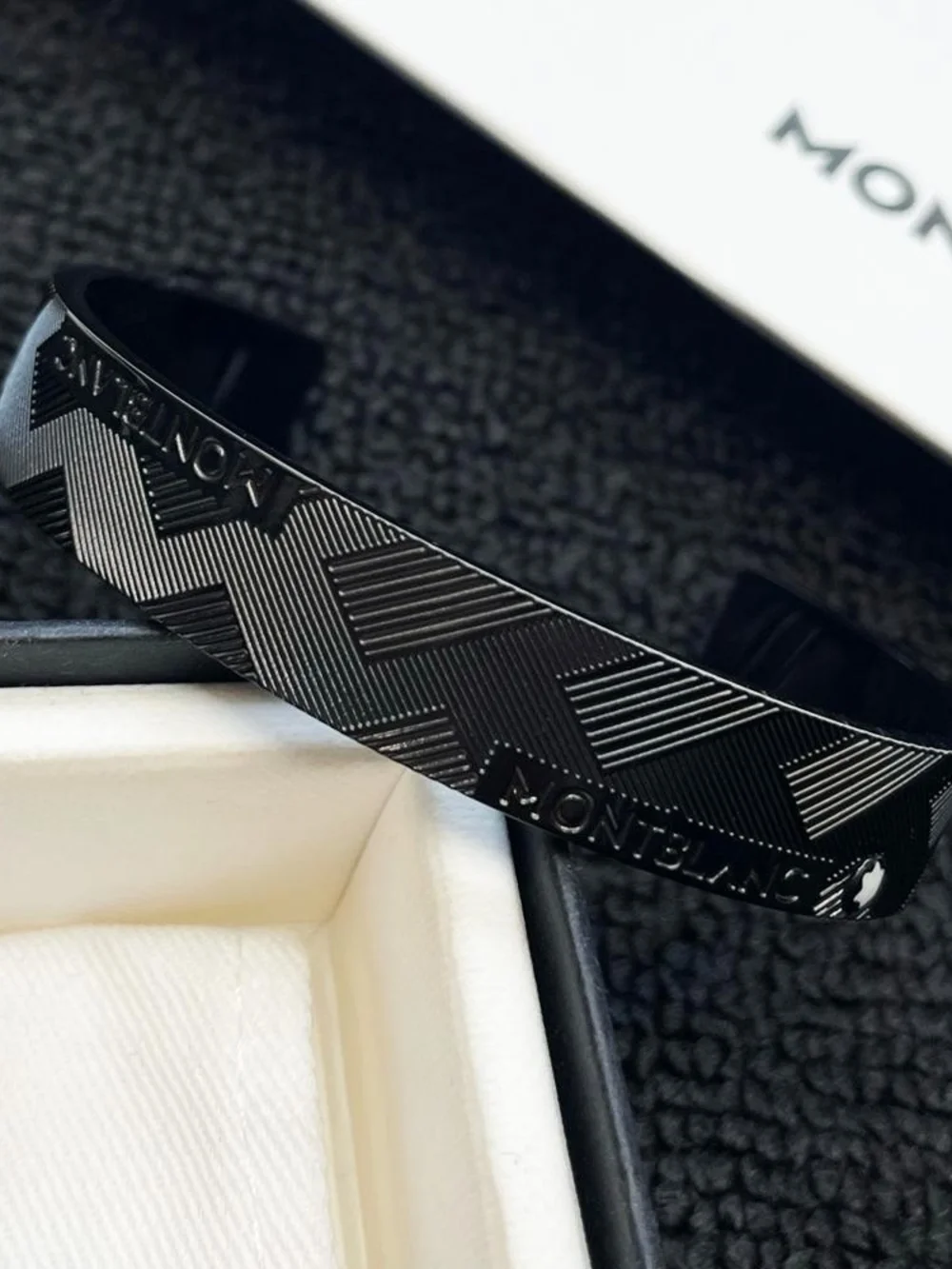MONTBLANCMontblanc Bangle Extreme 3.0 Black Saize 21cm
